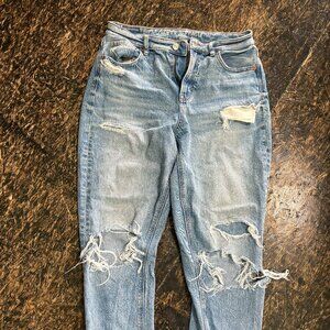 American Eagle Curvy Mom Jeans (4 long)